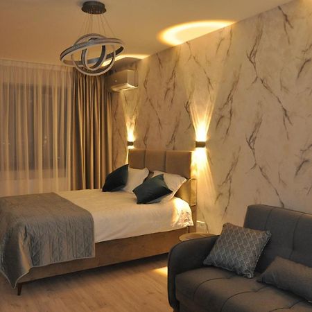 Apartamento Rentforcomfort Sky Garden Studio Bucarest Exterior foto