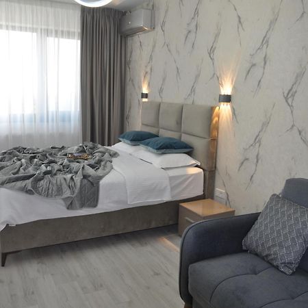 Apartamento Rentforcomfort Sky Garden Studio Bucarest Exterior foto